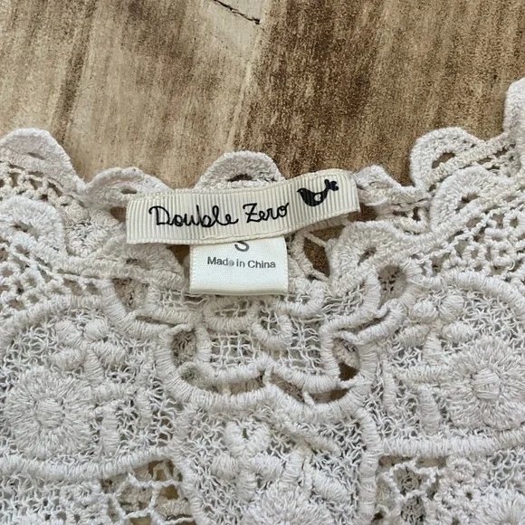 Double Zero Crochet Cotton Top - Picture 5 of 6